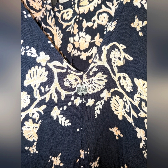 Billabong Button Front Maxi Dress - Picture 3 of 6